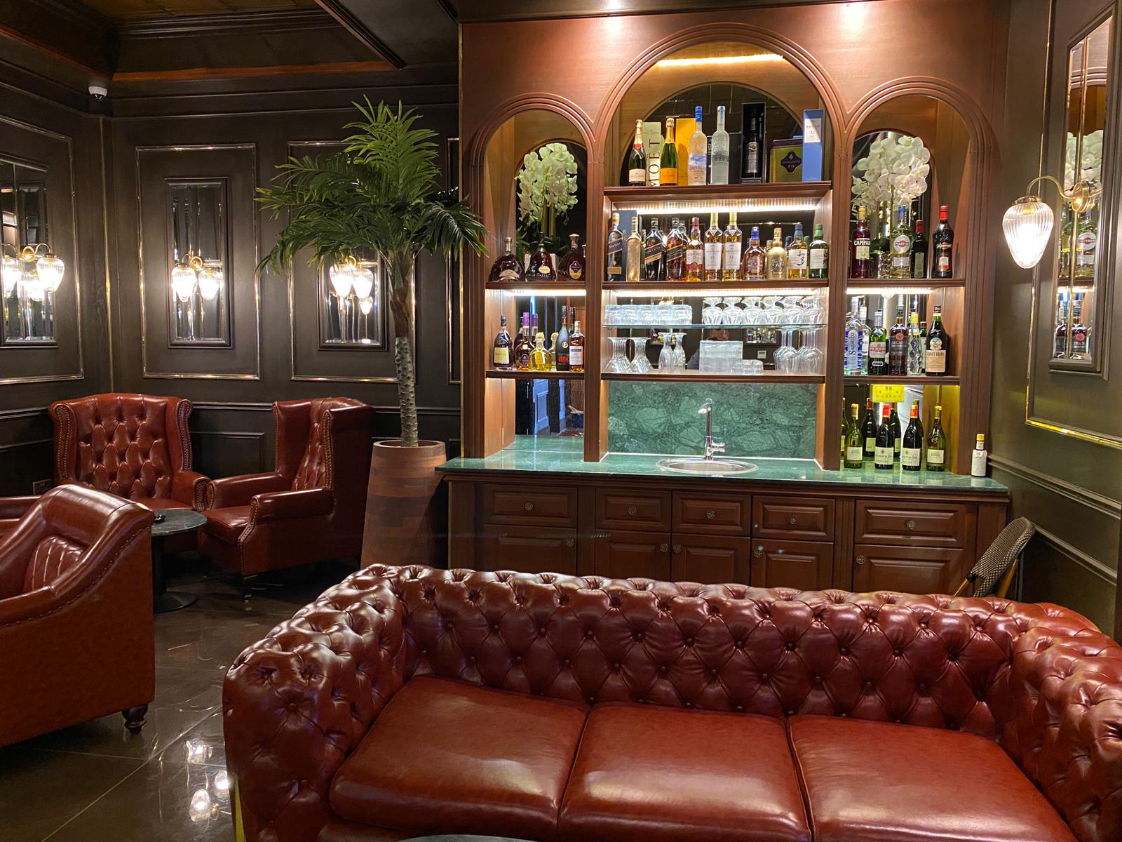 Cuban Exclusive cigar lounge interior